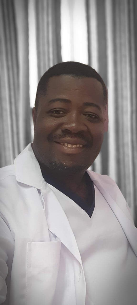 Dr (Med) Edem Quarshie 